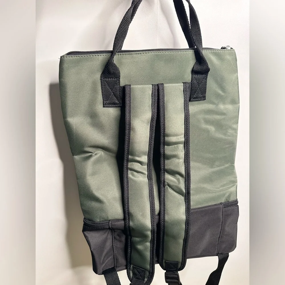 DSW Army Green. Tote bag/Back Pack. - Picture 2 of 3